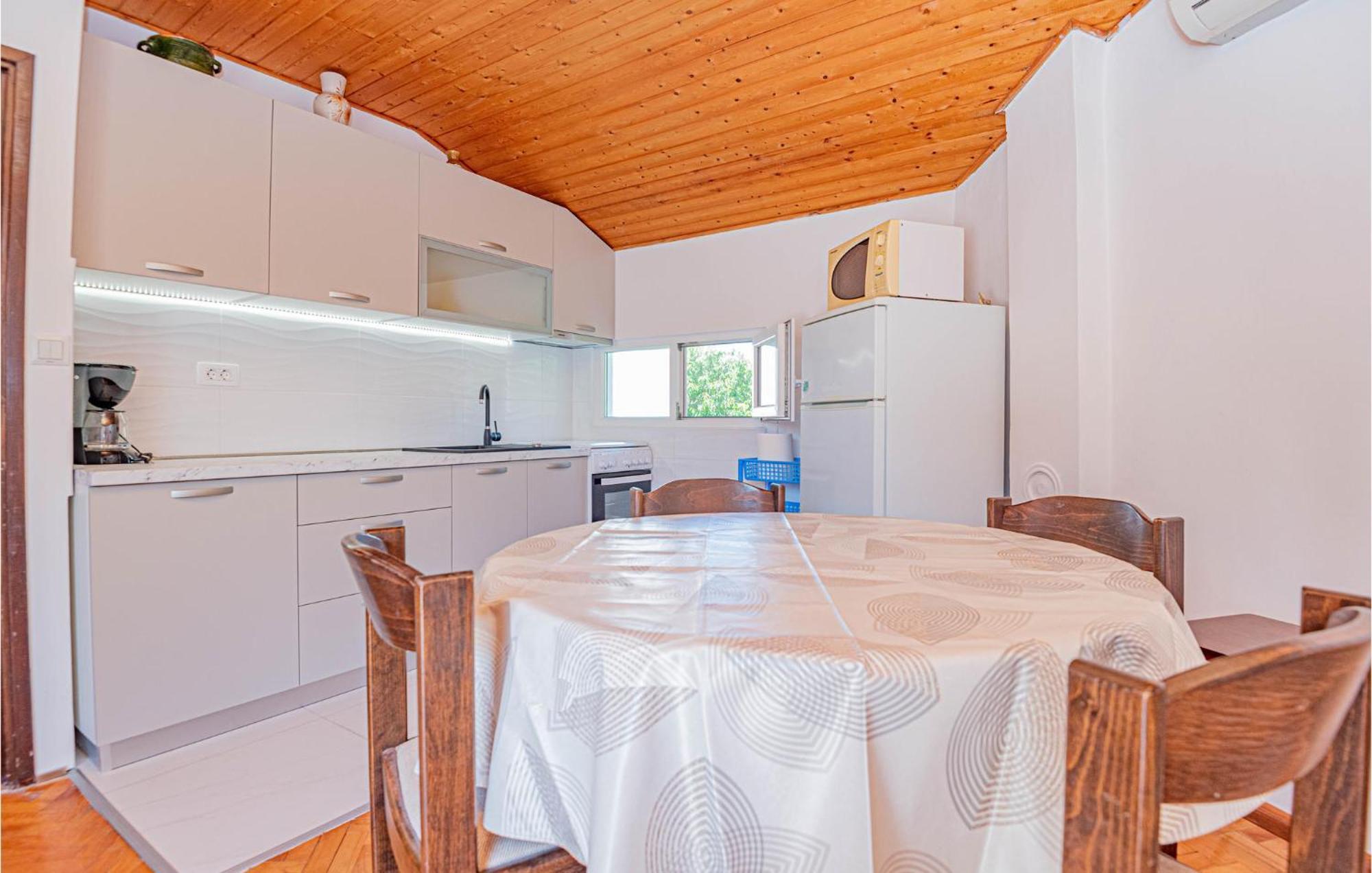 Pet Friendly Apartment In Jadrija With Wifi Экстерьер фото